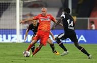 Iain Hume